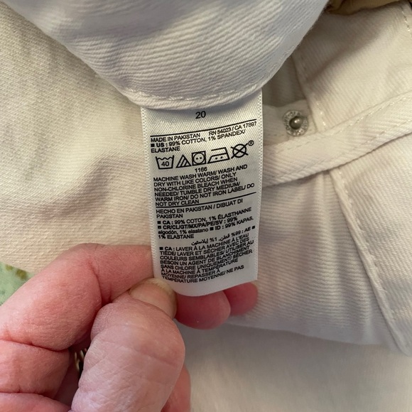 Old Navy High Rise Curvy O.G.Straight Ankle Jean- Size 20-Calla Lily Color - Picture 8 of 8